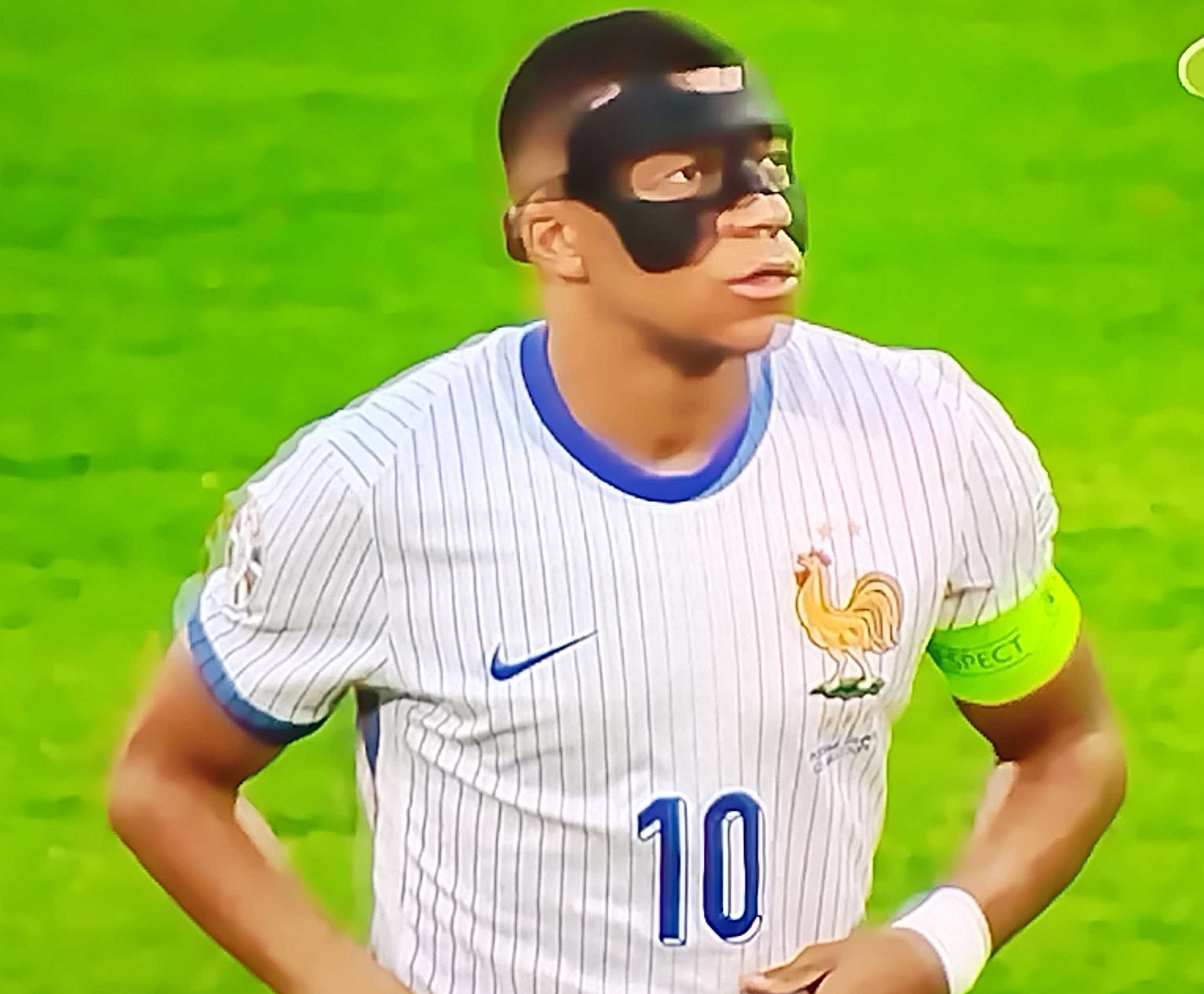 踢球高手云集，足球盛宴精彩绝伦的简单介绍