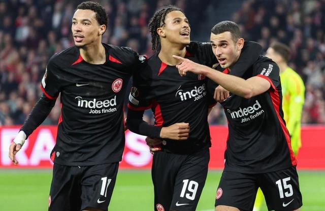 开云体育平台APP-阿贾克斯壮举不停，欧冠冠军竞争激烈