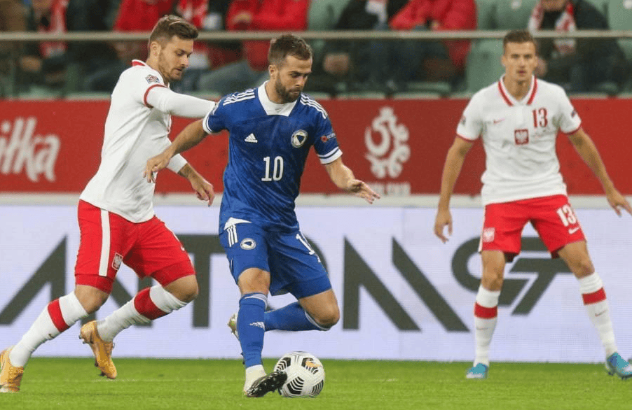 关于罗马尼亚队不敌克罗地亚，无缘欧国联四强的信息