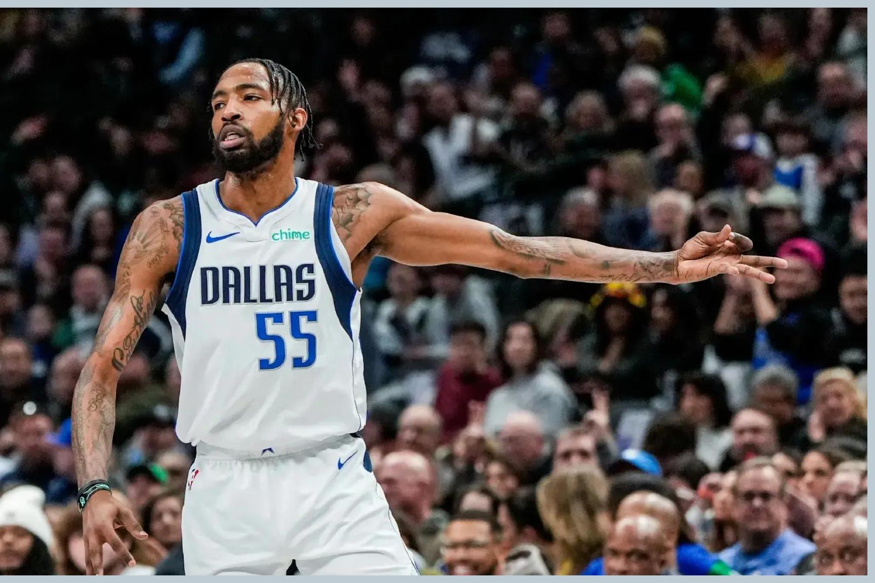 开云体育平台APP-包含独行侠队迎来胜利，球员纷纷高兴庆祝的词条