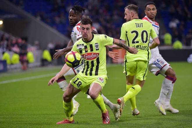 特鲁瓦主场战胜图尔，取得胜利