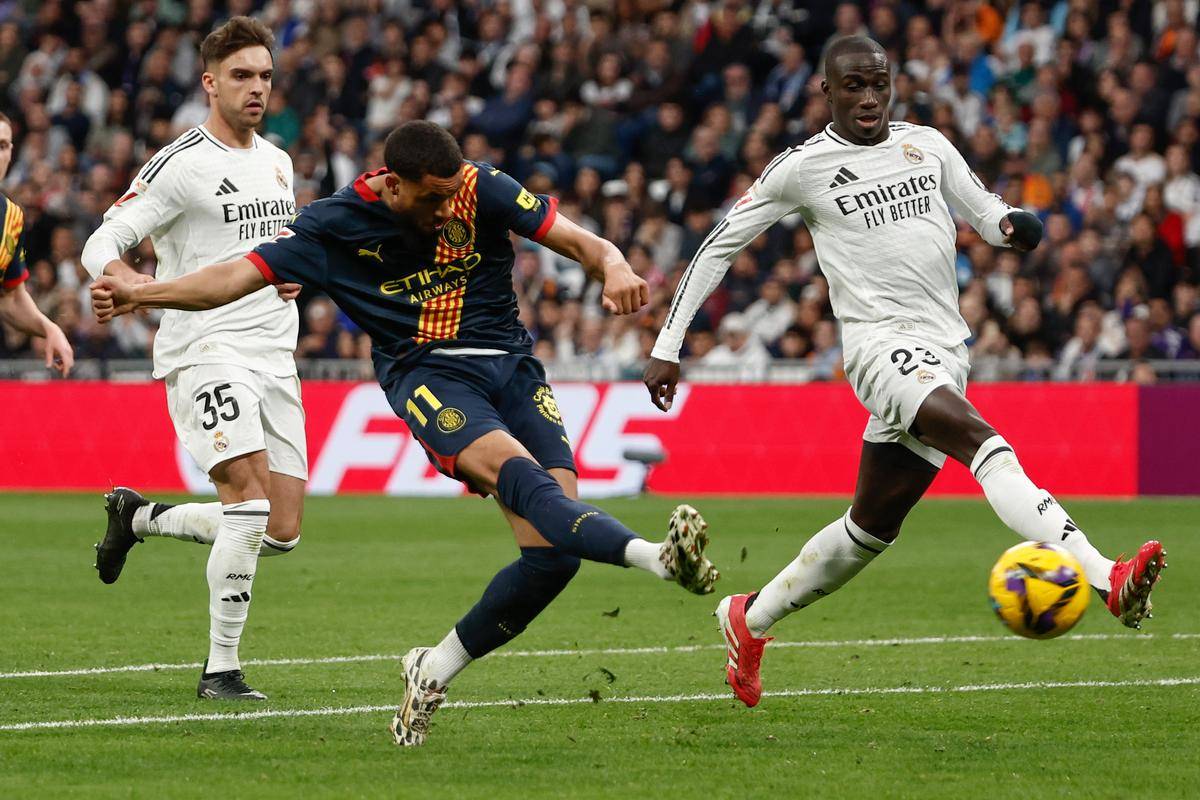 开云体育下载-赫罗纳前锋逆袭连续进球，成联赛焦点的简单介绍