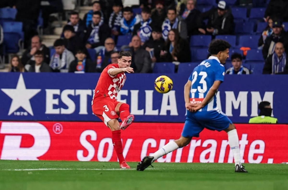 赫罗纳前锋逆袭连续进球，成联赛焦点的简单介绍