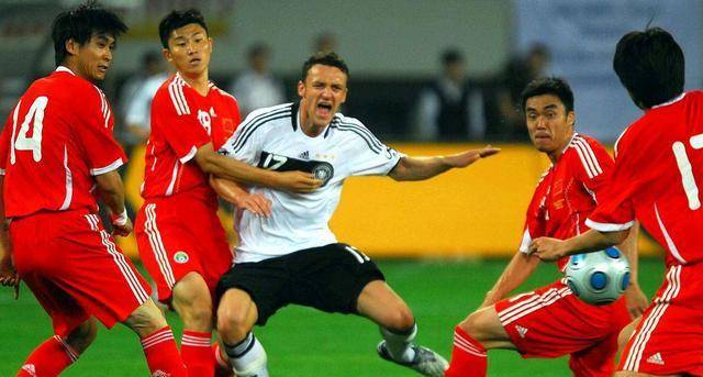 冰岛小组战胜克罗地亚，瑞典淘汰法国