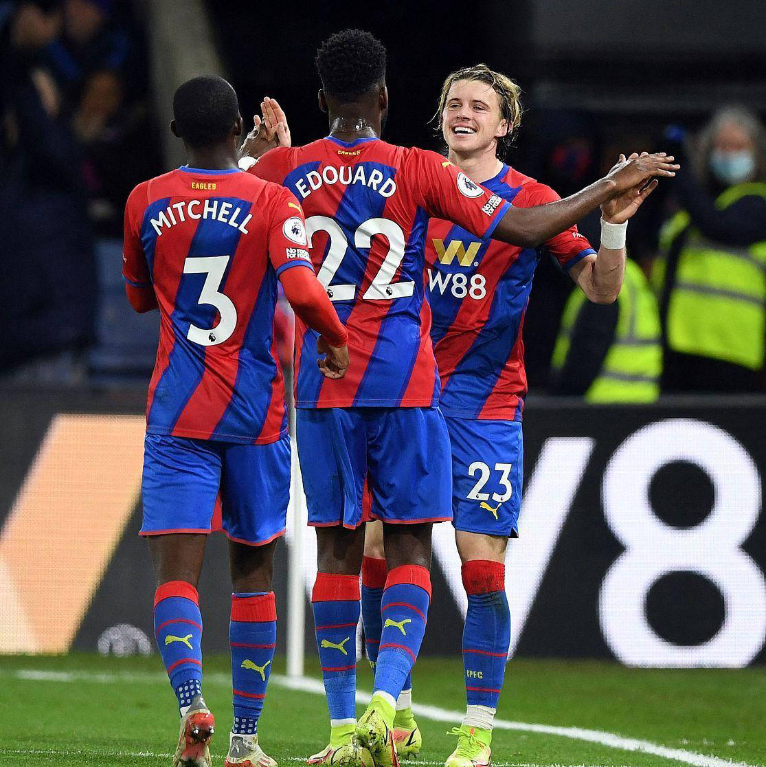 曼城连续高歌猛进,神勇无敌 曼城连续高歌猛进,神勇无敌