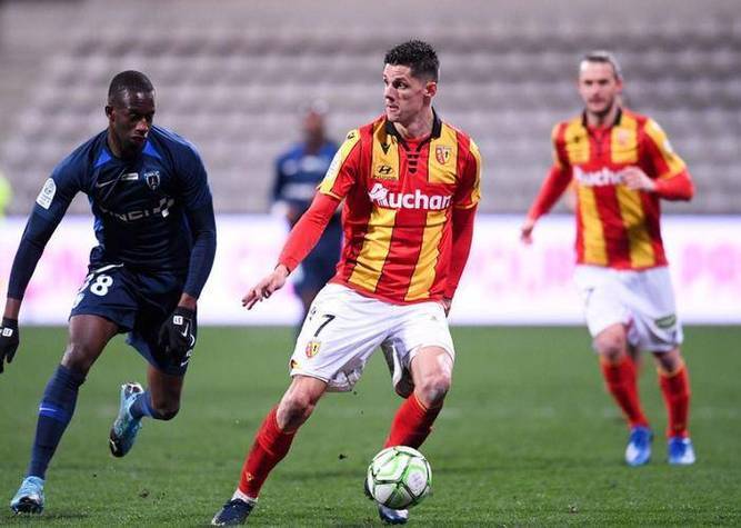 关于圣埃蒂安客场夺冠呼声高涨，法甲冠军赛悬念重重的信息