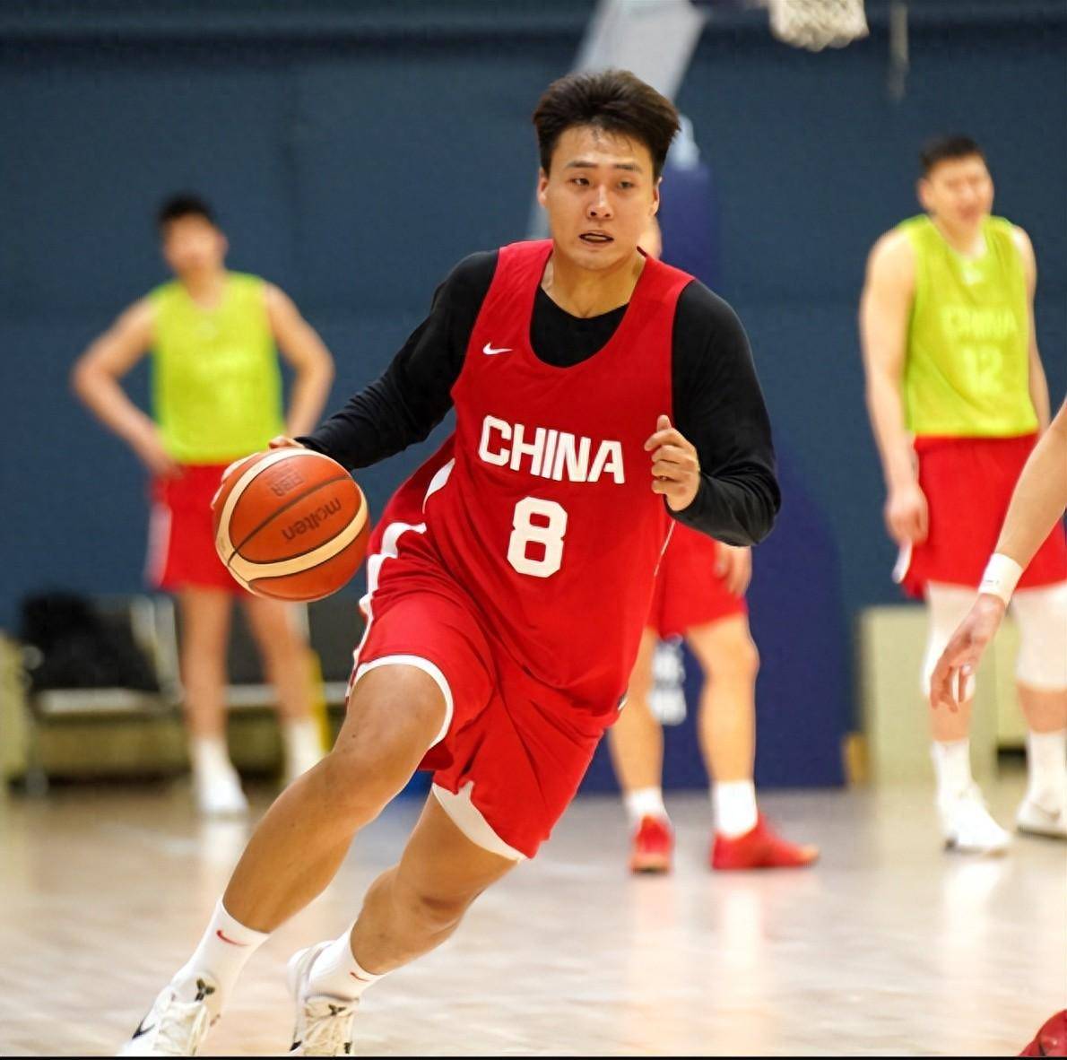 开云下载-江苏男篮主场大胜浙江队，实力碾压对手