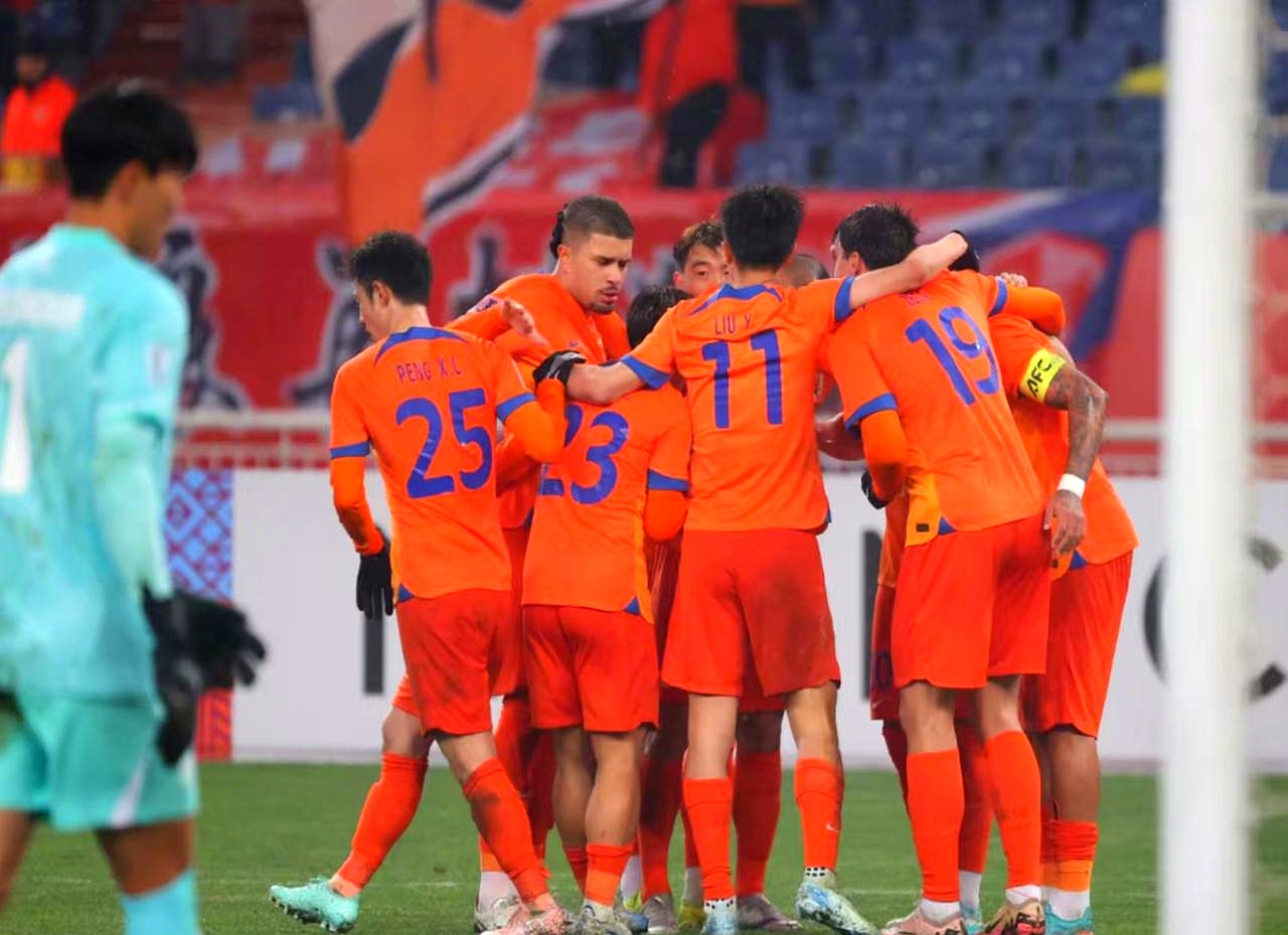 开云体育app-申花客场逼平泰达，恒大主场战胜天海的简单介绍