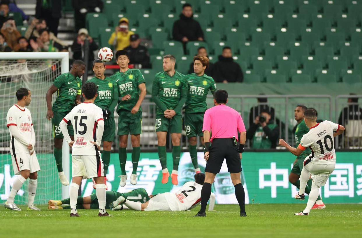 开云体育下载-北京国安队新赛季成功启动首轮客场比赛取胜的简单介绍