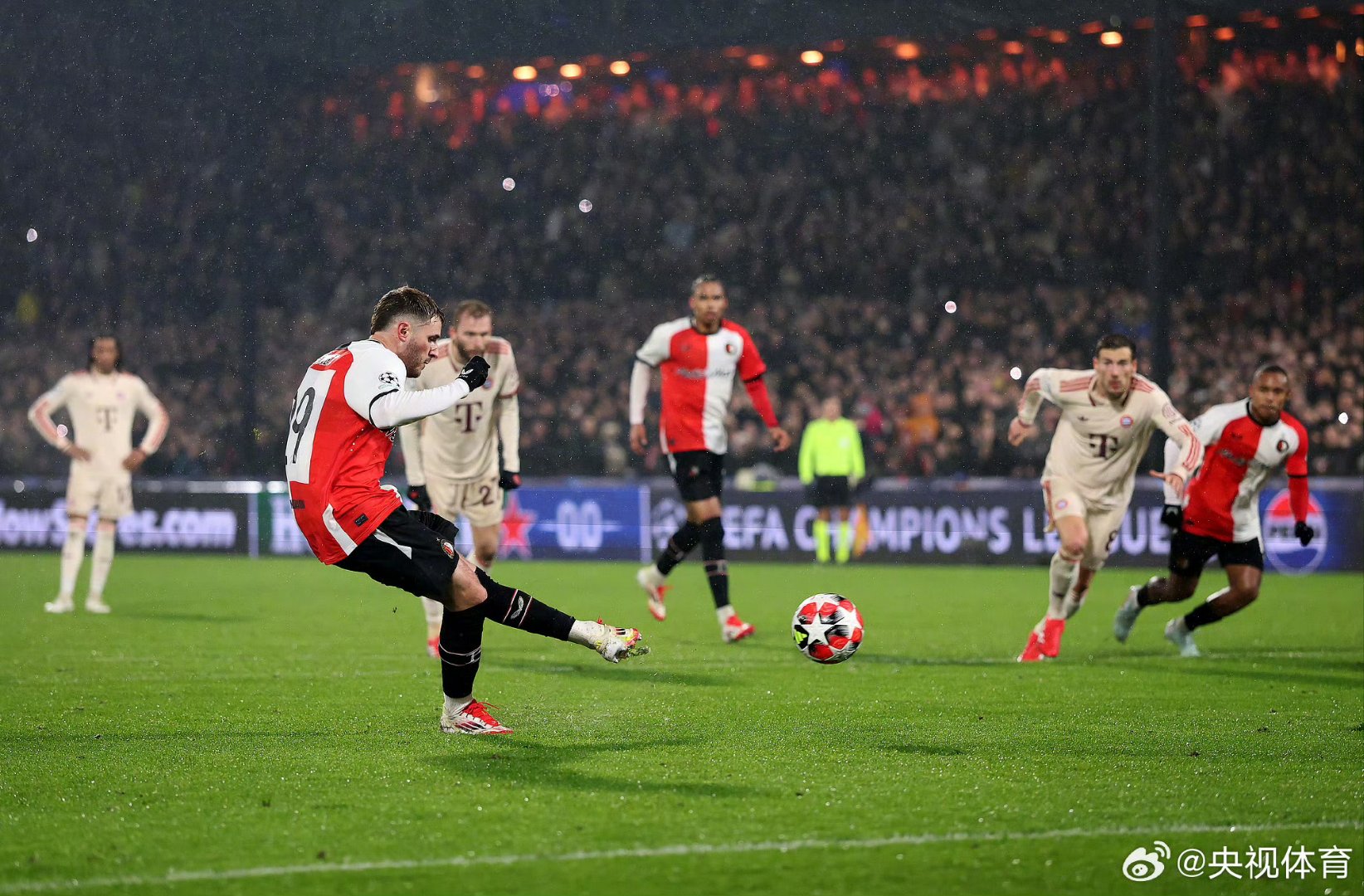 开云体育下载-包含小组赛焦点：拜仁碾压，球迷沸腾的词条