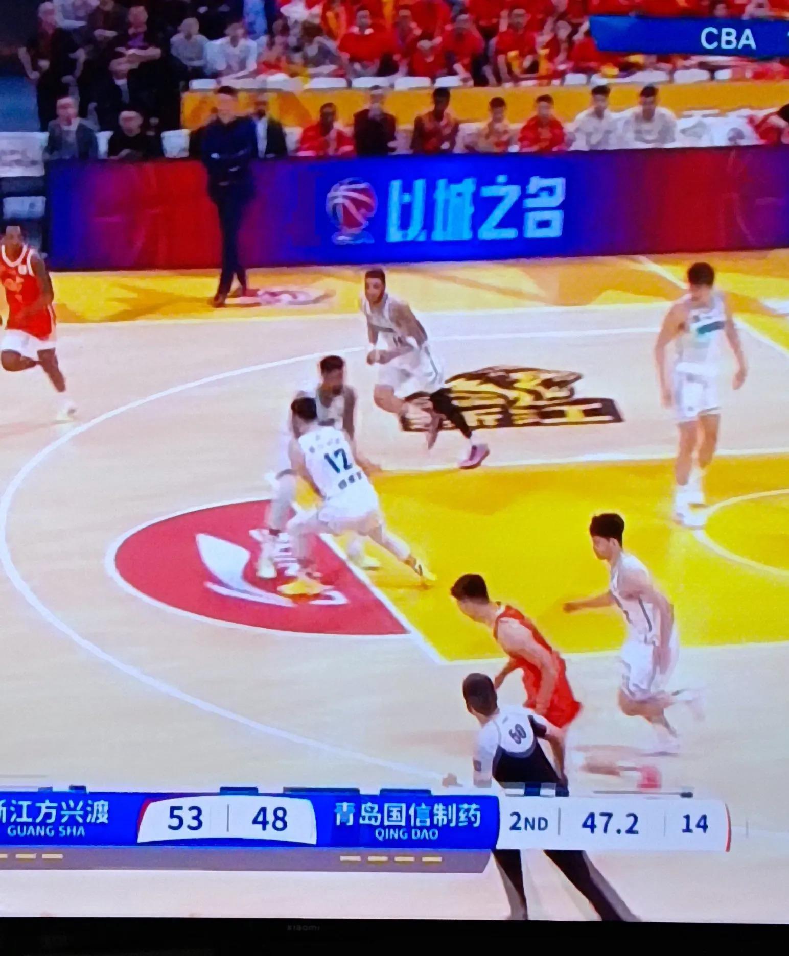 广州男篮战胜天津队夺得四连胜