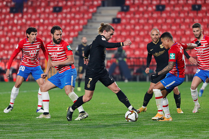 开云体育官网-格拉纳达击败对手，重返积分榜前列