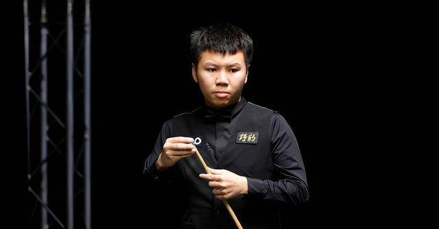 英格兰羽毛球队翻盘中国羽毛球队，陶菲克制霸全场的简单介绍