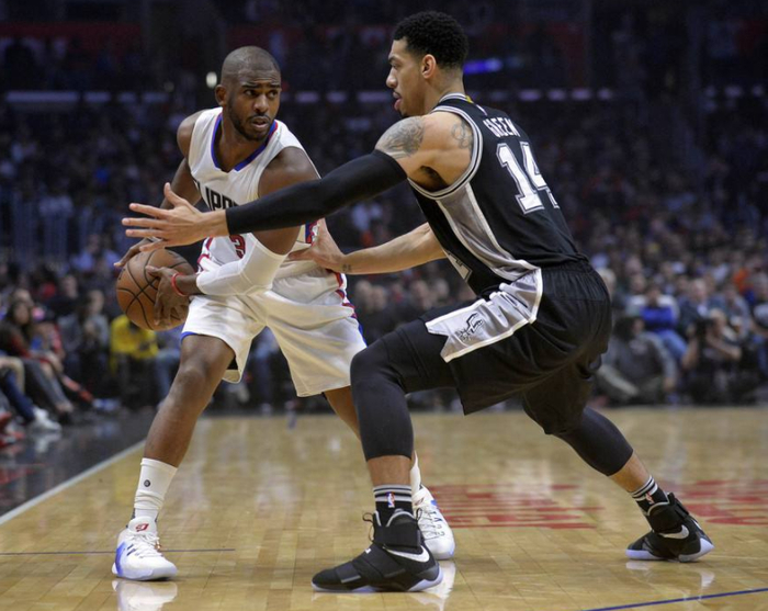 骑士翻盘热火，保罗关键制胜