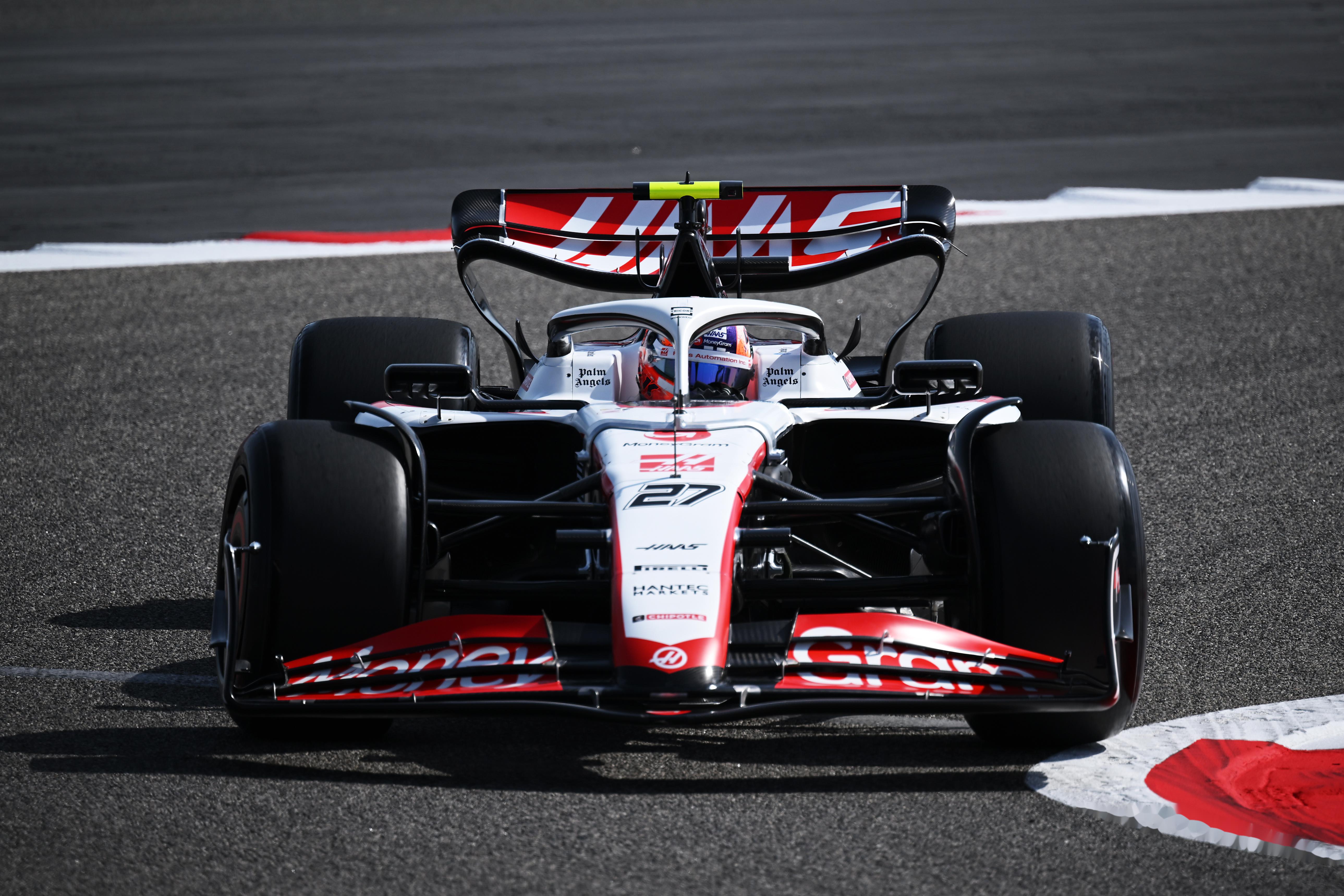 开云体育官网-雷诺车队逆转哈斯车队，拉塞尔扛起全队