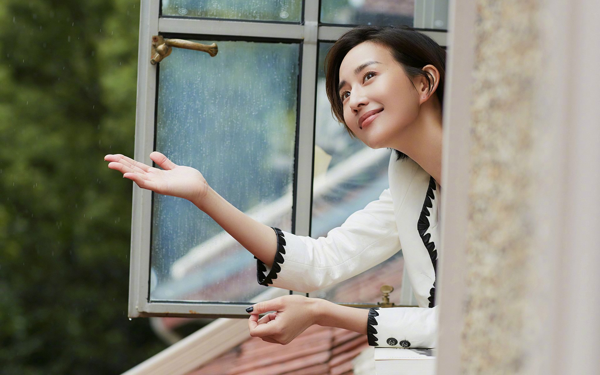 掀翻豪强！文班亚马轰出历史级表现，雄鹿防线在他面前沦为背景板