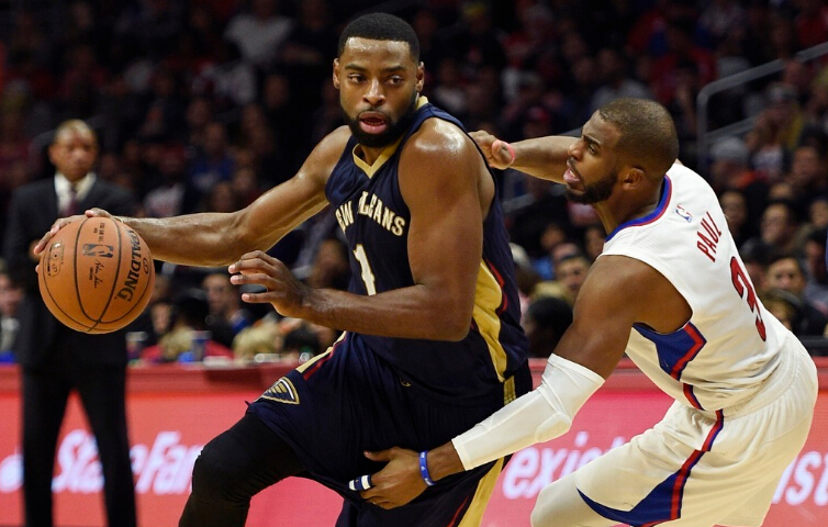 黄蜂逆转鹈鹕，保罗全程高能输出