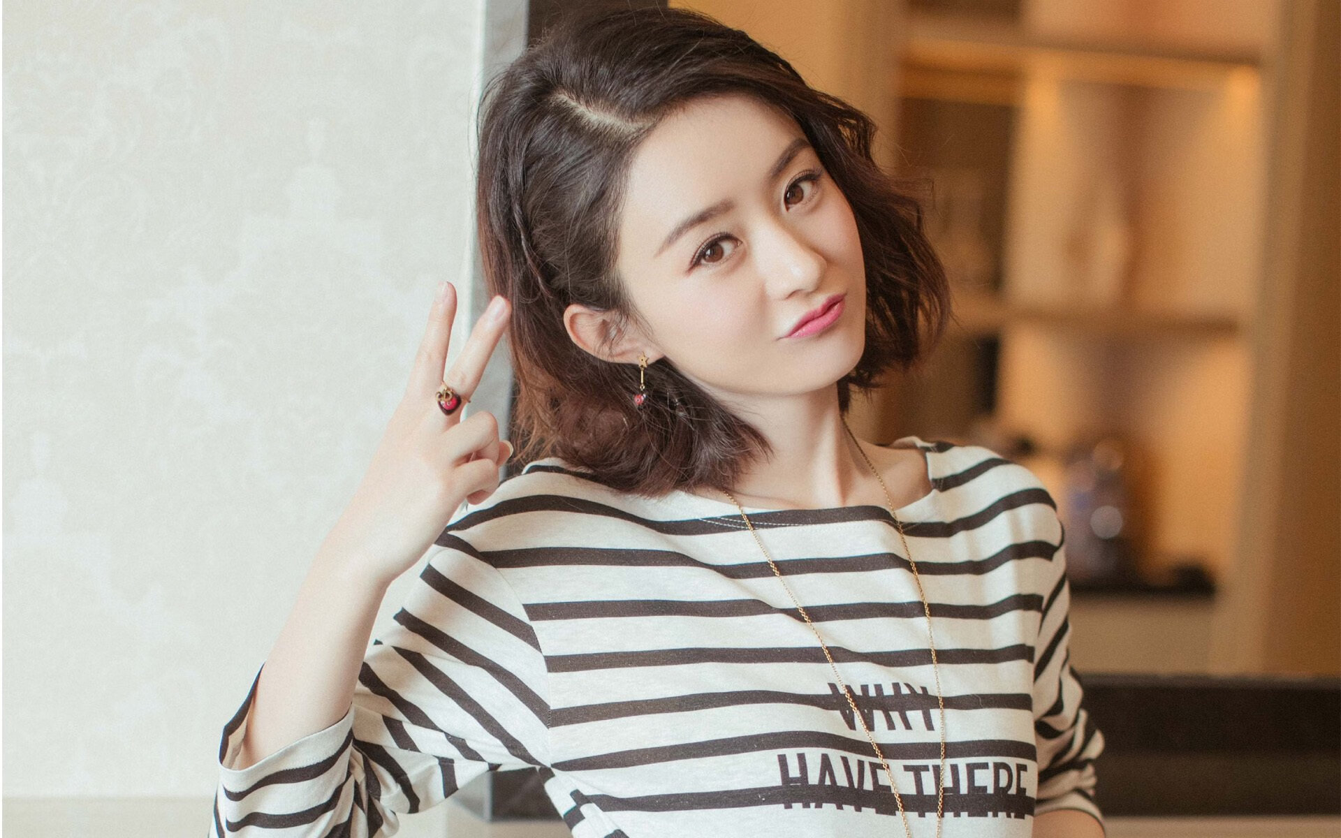 舞台越大，光芒越盛，德布劳内的传奇与安哥拉的稳健凯旋