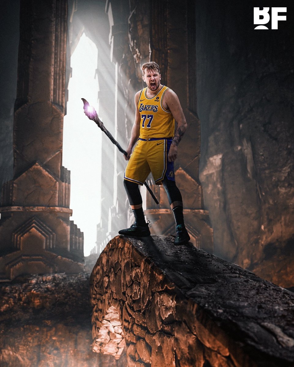 黄蜂对阵篮网，东契奇成为全场焦点