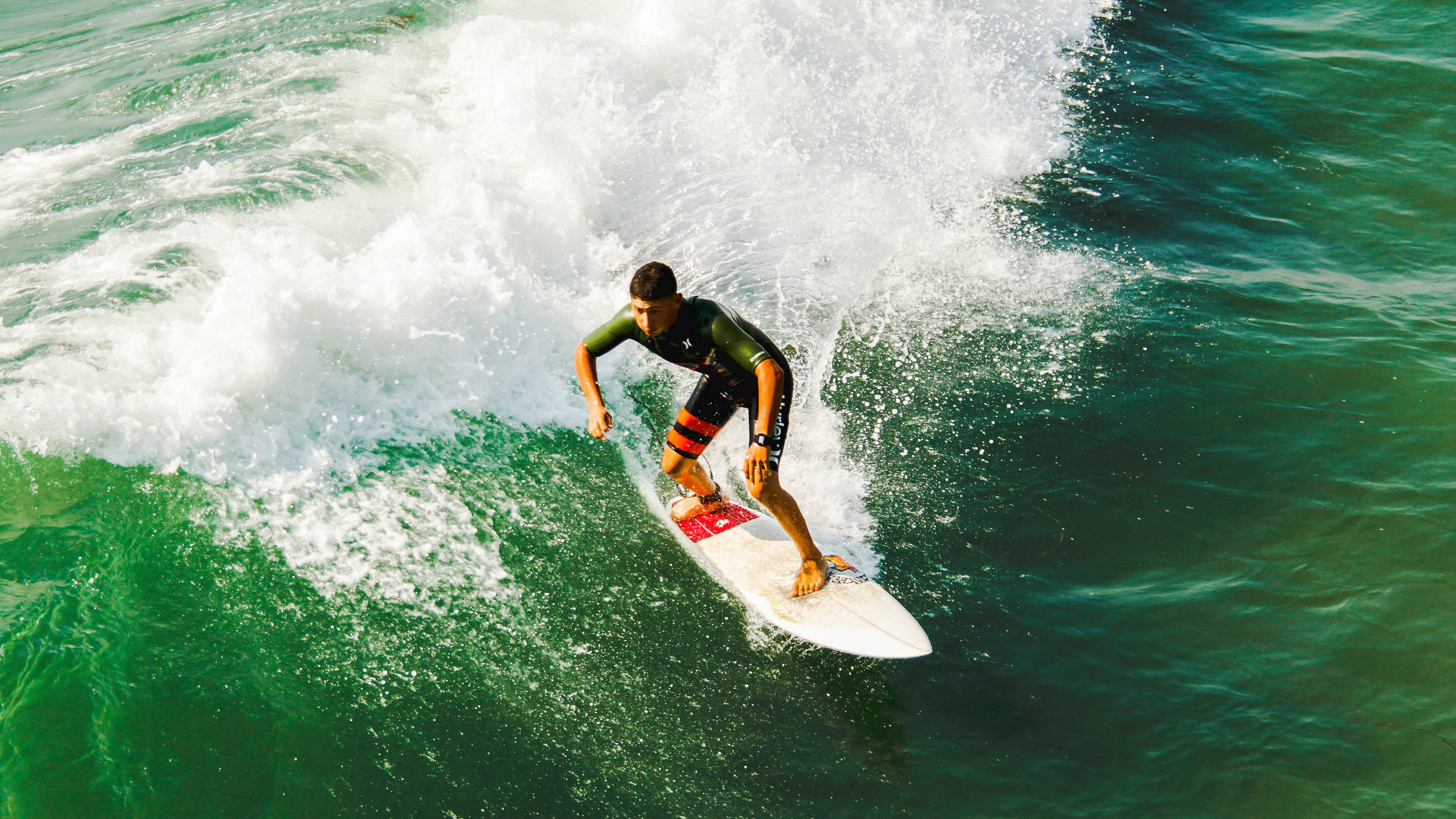 萨内国家德比之夜，彻底打爆防线的辉煌表演