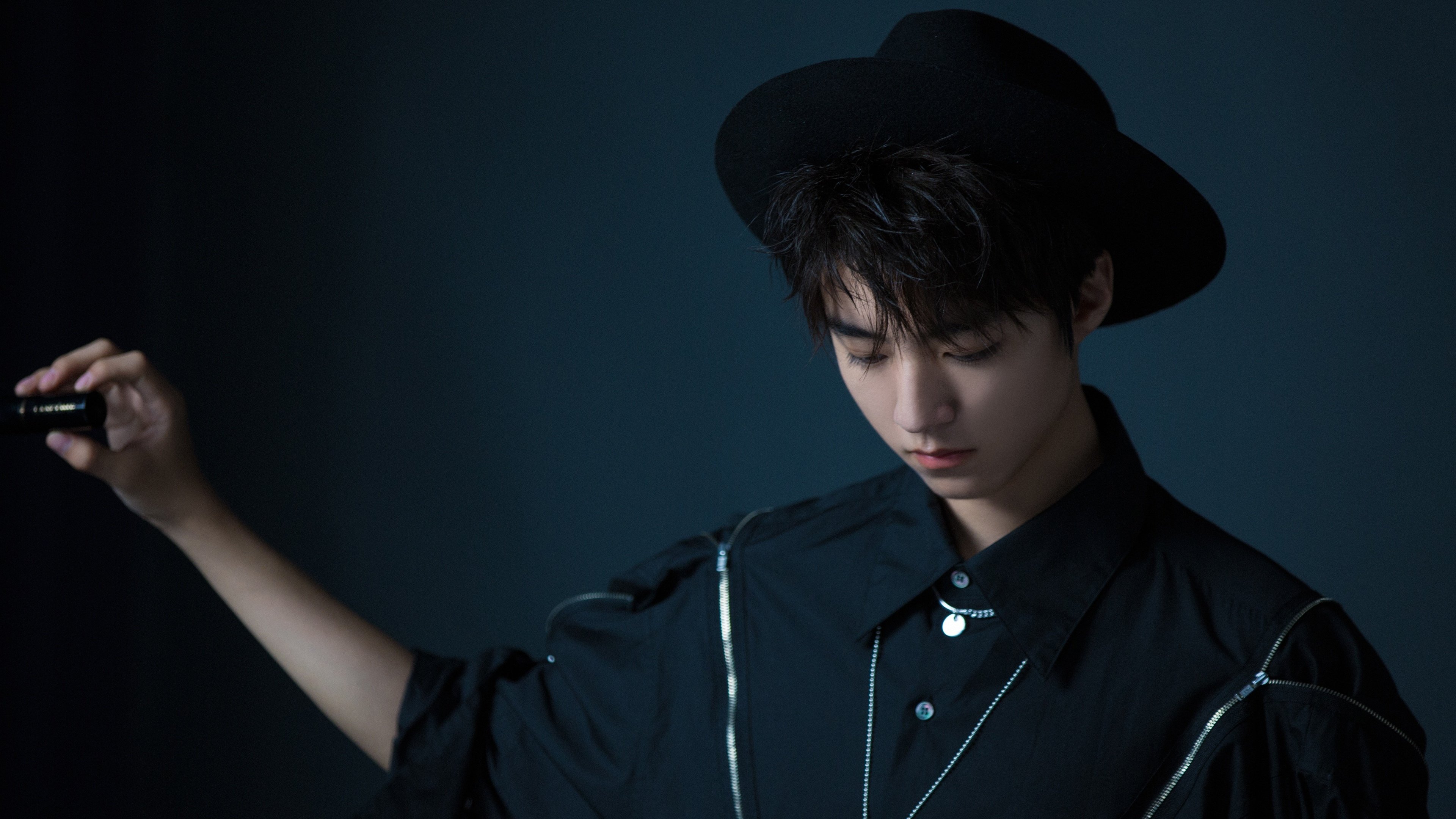 奥斯梅恩数据全面爆炸,乌克兰封锁佛罗伦萨,一场定义现代足球的战术与个人英雄主义对决