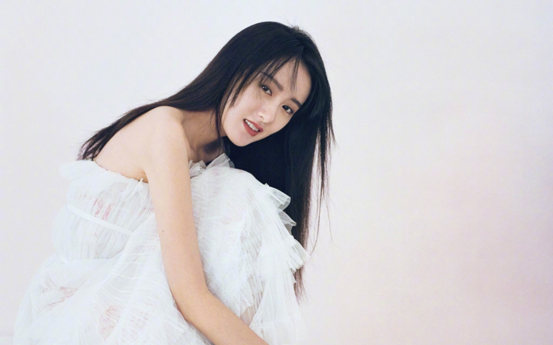 开云体育入口-雄鹿全面压制灰熊，东契奇节奏完全掌控，NBA赛场上的团队之力与个人艺术