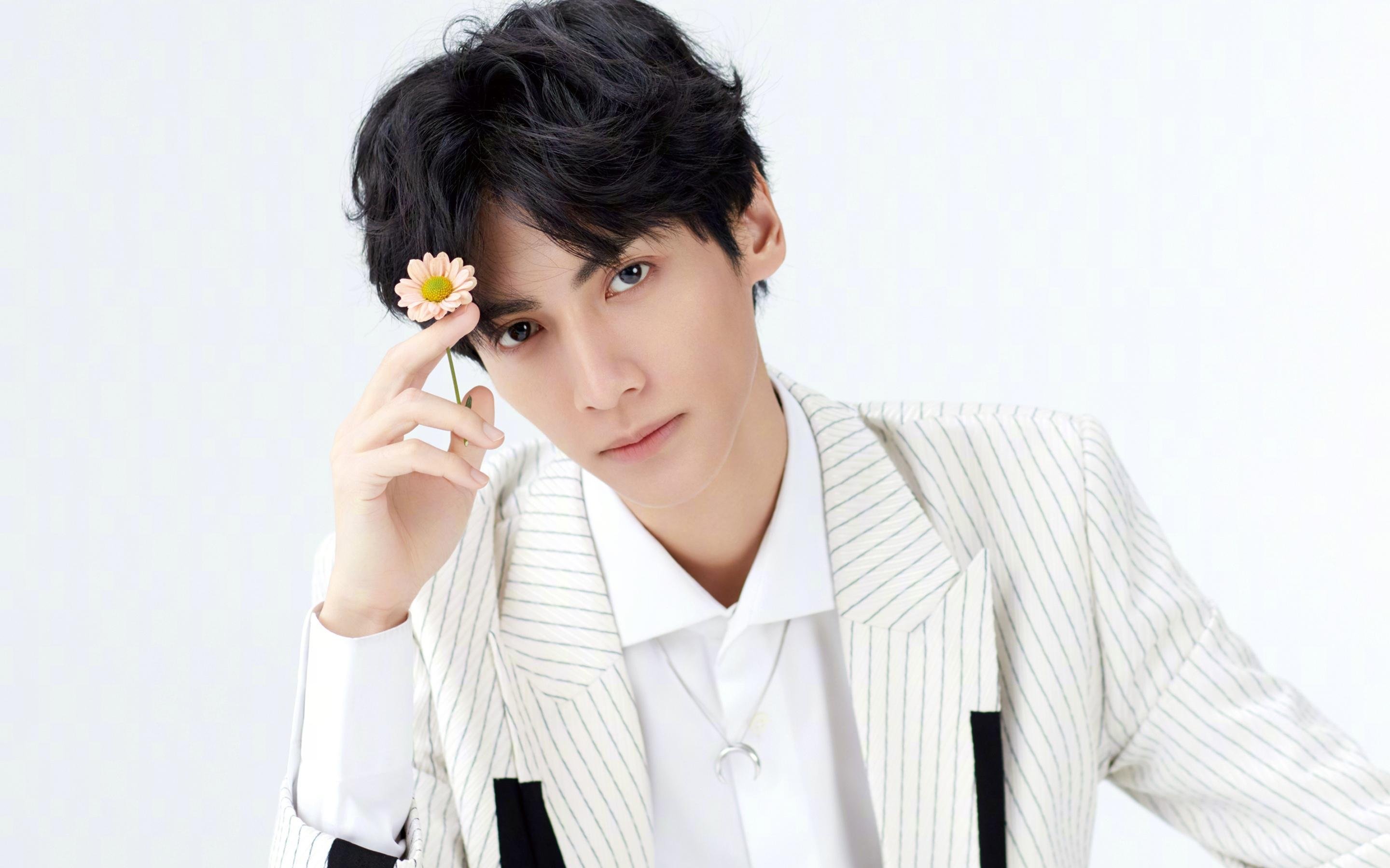 开云体育下载-沉没与重生，总决赛夜那座压力冰山如何迸发为人性岩浆